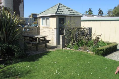 Photo of property in 196 Queen Street, Waimate, 7924