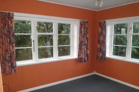 Photo of property in 53 Homebush Road, Khandallah, Wellington, 6035