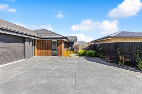 Photo of property in 17 Helen Place, Halswell, Christchurch, 8025