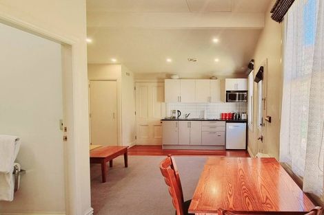 Photo of property in 5 Tonks Grove, Te Aro, Wellington, 6011