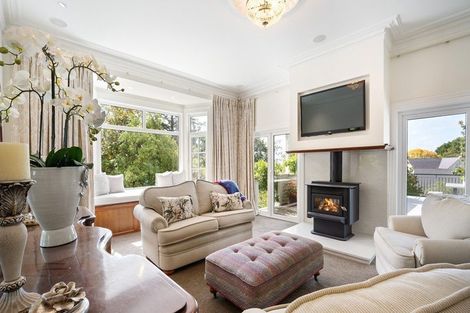 Photo of property in 5 Macmillan Avenue, Cashmere, Christchurch, 8022