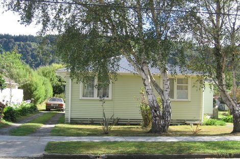 Photo of property in 7 Ruahine Street, Trentham, Upper Hutt, 5018