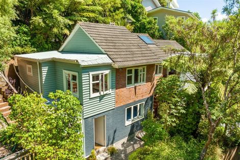 Photo of property in 3 Waitohu Road, York Bay, Lower Hutt, 5013