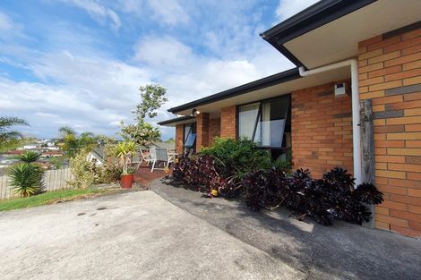 Photo of property in 96 Kamara Road, Glen Eden, Auckland, 0602