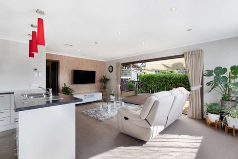 Photo of property in 27 Manapouri Place, Glenview, Hamilton, 3206