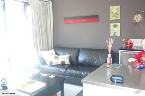 Photo of property in 2/45 Childers Terrace, Kilbirnie, Wellington, 6022