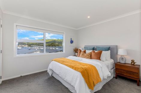 Photo of property in 53 Karearea Avenue, Kenepuru, Porirua, 5022
