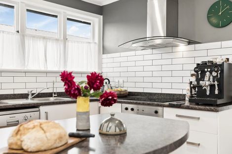 Photo of property in 75c Pooles Road, Greerton, Tauranga, 3112