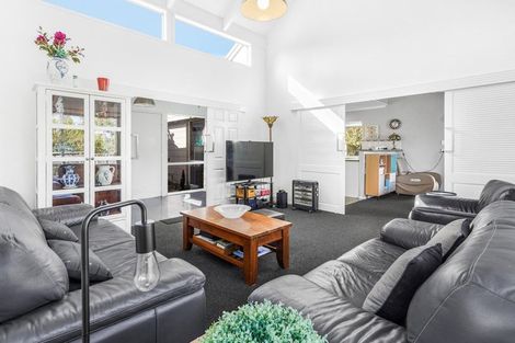 Photo of property in 35 Balfour Crescent, Riverlea, Hamilton, 3216