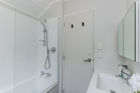 Photo of property in 14a Stonefield Place, Johnsonville, Wellington, 6037