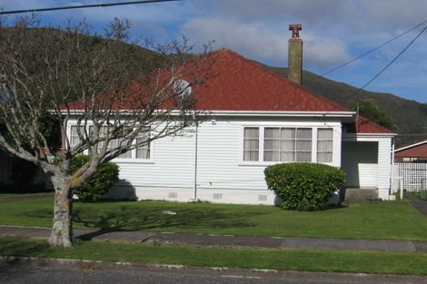 Photo of property in 14 Rumgay Street, Fairfield, Lower Hutt, 5011