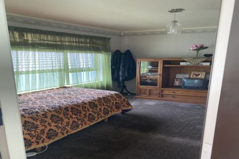 Photo of property in 5 Glendawn Place, Bayview, Auckland, 0629