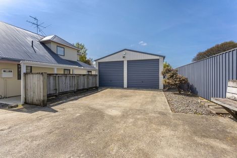 Photo of property in 22 Granville Street, Silverstream, Upper Hutt, 5019