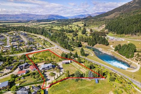 Photo of property in 17 Parry Crescent, Lake Hawea, 9382