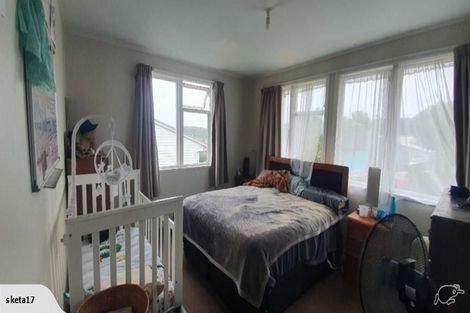 Photo of property in 38-40 Westmeath Street, Waitangirua, Porirua, 5024