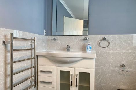 Photo of property in 10 Millcroft Lane, Ranui, Auckland, 0612
