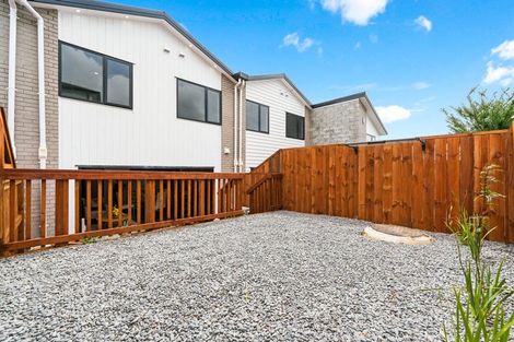 Photo of property in 20a Sabot Place, Massey, Auckland, 0614