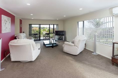 Photo of property in 18 Navan Place, Dannemora, Auckland, 2016