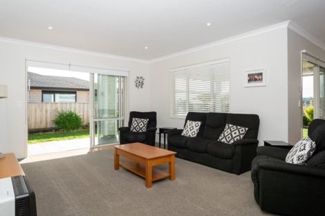 Photo of property in 15 Turpin Road, Riverhead, 0820