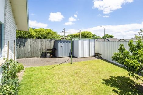 Photo of property in 1 Ryegrass Dell, Welcome Bay, Tauranga, 3112