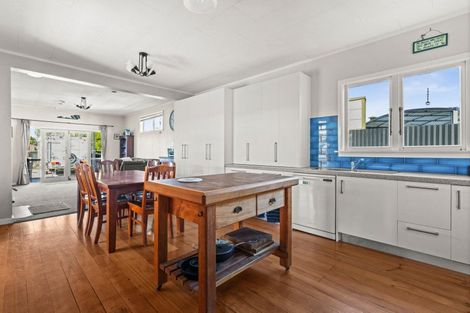 Photo of property in 108 Frimley Avenue, Frimley, Hastings, 4120