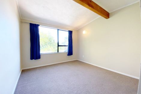 Photo of property in 14 Emery Grove, Bayview, Auckland, 0629