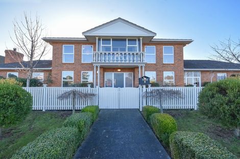 Photo of property in 8 Cornwall Street, Vauxhall, Dunedin, 9013