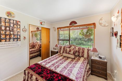 Photo of property in 24 Kereru Street, Waikanae, 5036