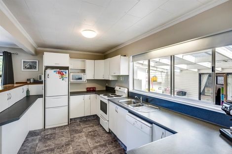 Photo of property in 6 Jarvis Place, Taradale, Napier, 4112