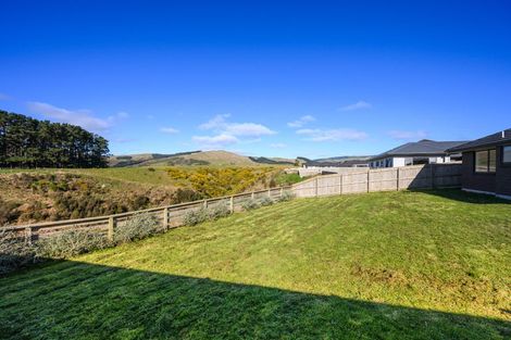 Photo of property in 50 Atlantic Drive, Fitzherbert, Palmerston North, 4410