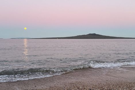 Photo of property in 2 Nga Tutu Place, Belmont, Auckland, 0622