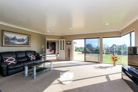 Photo of property in 39 Allan Road, Burgess Park, New Plymouth, 4371