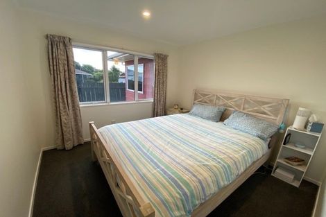Photo of property in 96 Queens Road, Waikanae Beach, Waikanae, 5036