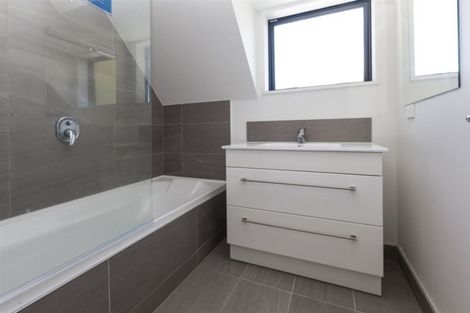 Photo of property in Cornwall Gardens, 1/27 Cornwall Street, St Albans, Christchurch, 8014