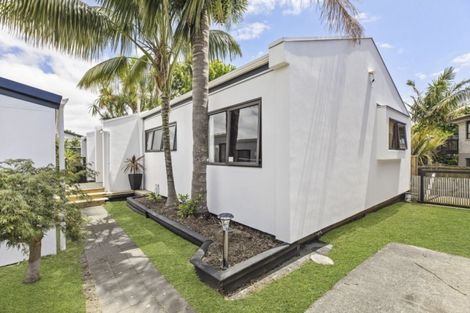 Photo of property in 150 Carnoustie Drive, Wattle Downs, Auckland, 2103
