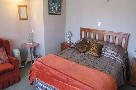 Photo of property in 196 Queen Street, Waimate, 7924