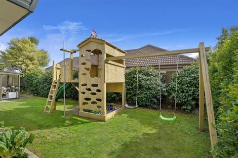 Photo of property in 6 Heaphy Place, Casebrook, Christchurch, 8051