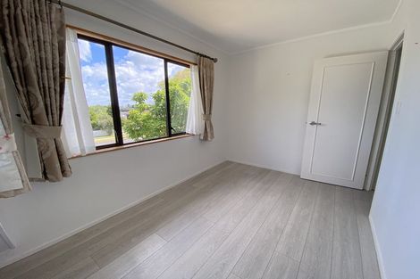 Photo of property in 36 Murvale Drive, Bucklands Beach, Auckland, 2014