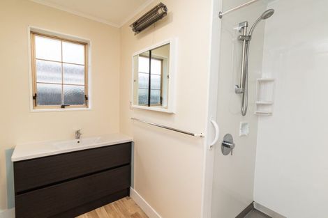 Photo of property in 51c Ludlam Crescent, Woburn, Lower Hutt, 5010