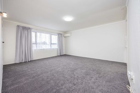 Photo of property in 1 Ranfurly Road, Papatoetoe, Auckland, 2104