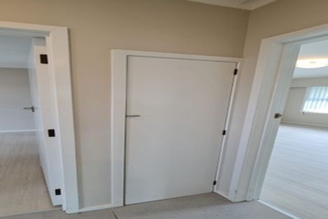 Photo of property in 2/52 Bentley Avenue, Glenfield, Auckland, 0629