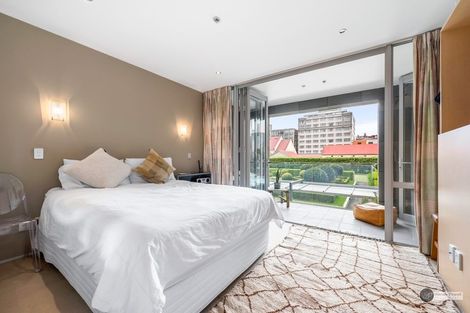 Photo of property in Sanctum Apartment, 10 Ebor Street, Te Aro, Wellington, 6011