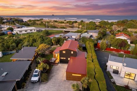 Photo of property in 11 Edna Street, Ocean View, Dunedin, 9035