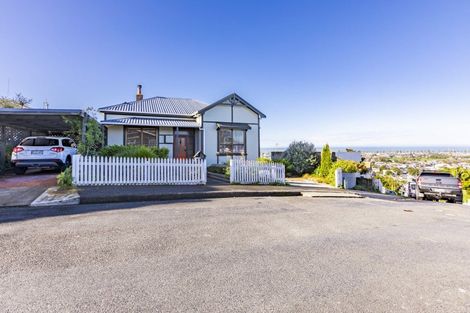 Photo of property in 19 Havelock Road, Hospital Hill, Napier, 4110
