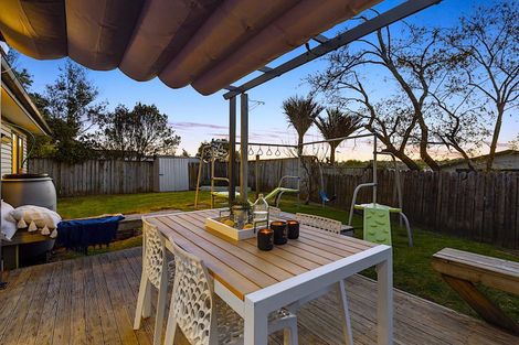 Photo of property in 44a Baird Street, Howick, Auckland, 2014