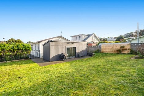 Photo of property in 17 Rotherham Terrace, Miramar, Wellington, 6022