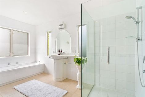 Photo of property in 1275 Kahikatea Flat Road, Kaukapakapa, 0871