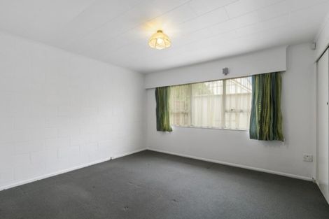 Photo of property in 50b Whites Line West, Woburn, Lower Hutt, 5010