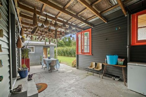 Photo of property in 30 Waingake Road, Manutuke, 4072