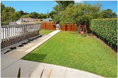 Photo of property in 26 Lynden Avenue, Hillcrest, Auckland, 0627